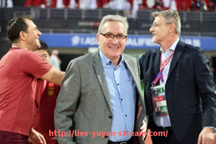 雨燕直播-篮球比赛中，如何利用快攻打破对方防线获得得分机会？（篮球怎么打快攻）